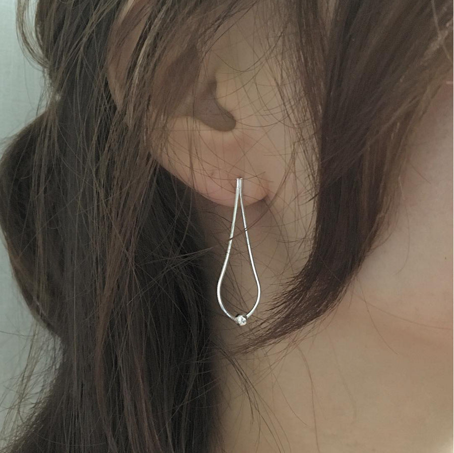 Minimalist Sweet 925 Sterling Silver Round Heart Snake Chain Stud Earrings for Women