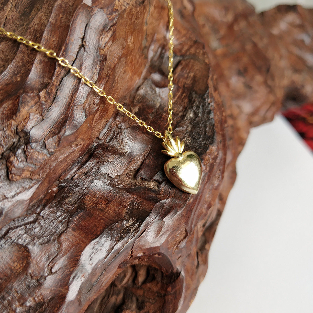 Collana da donna con ciondolo a forma di cuore e ananas minimalista in argento sterling 925 placcato oro 18K su catena a maglie a sfera