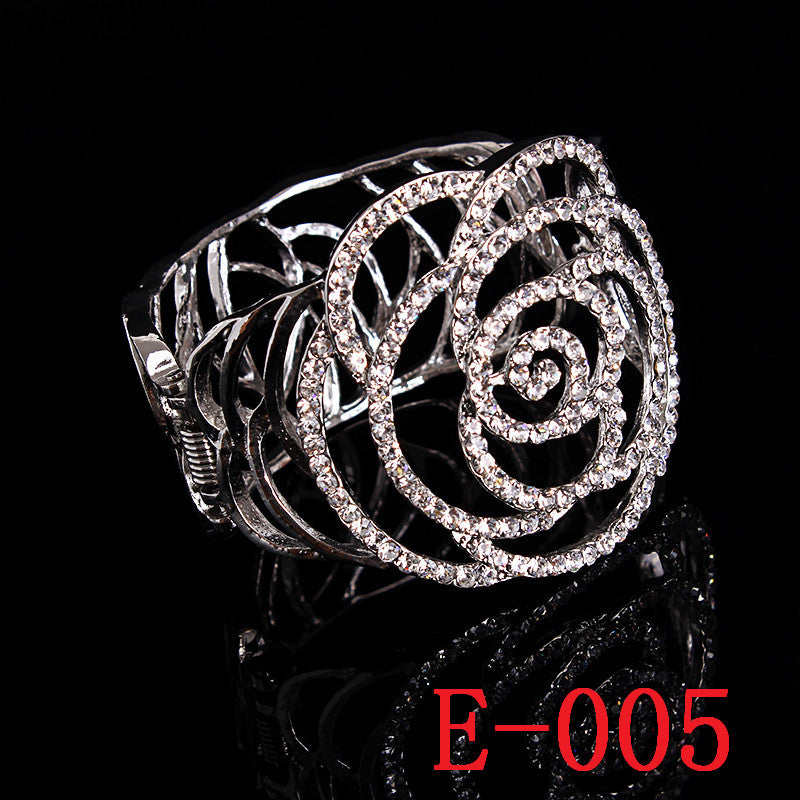 Rhinestone Floral Alloy Bracelet for Women Polished Wedding Bridal Accessory