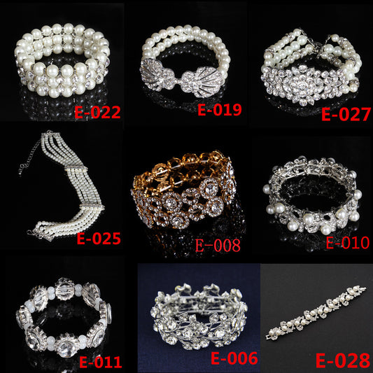 Minimalist Sweet Floral Pearl Inlay Alloy Bracelet for Women Wedding Photoshoot Daily Birthday Party