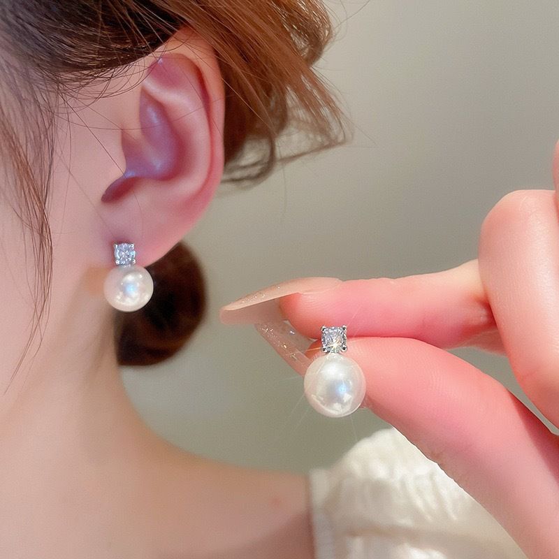 Orecchini a perno con perle stile vintage francese elegante con perni in acciaio placcato per donna, uso quotidiano, design rotondo geometrico minimalista, look di lusso