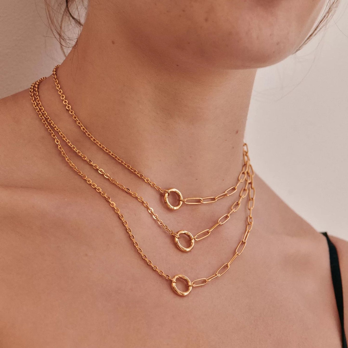 Minimalist 18K Gold Plated Brass Round Geometric Rhinestone Charm Bar for Women