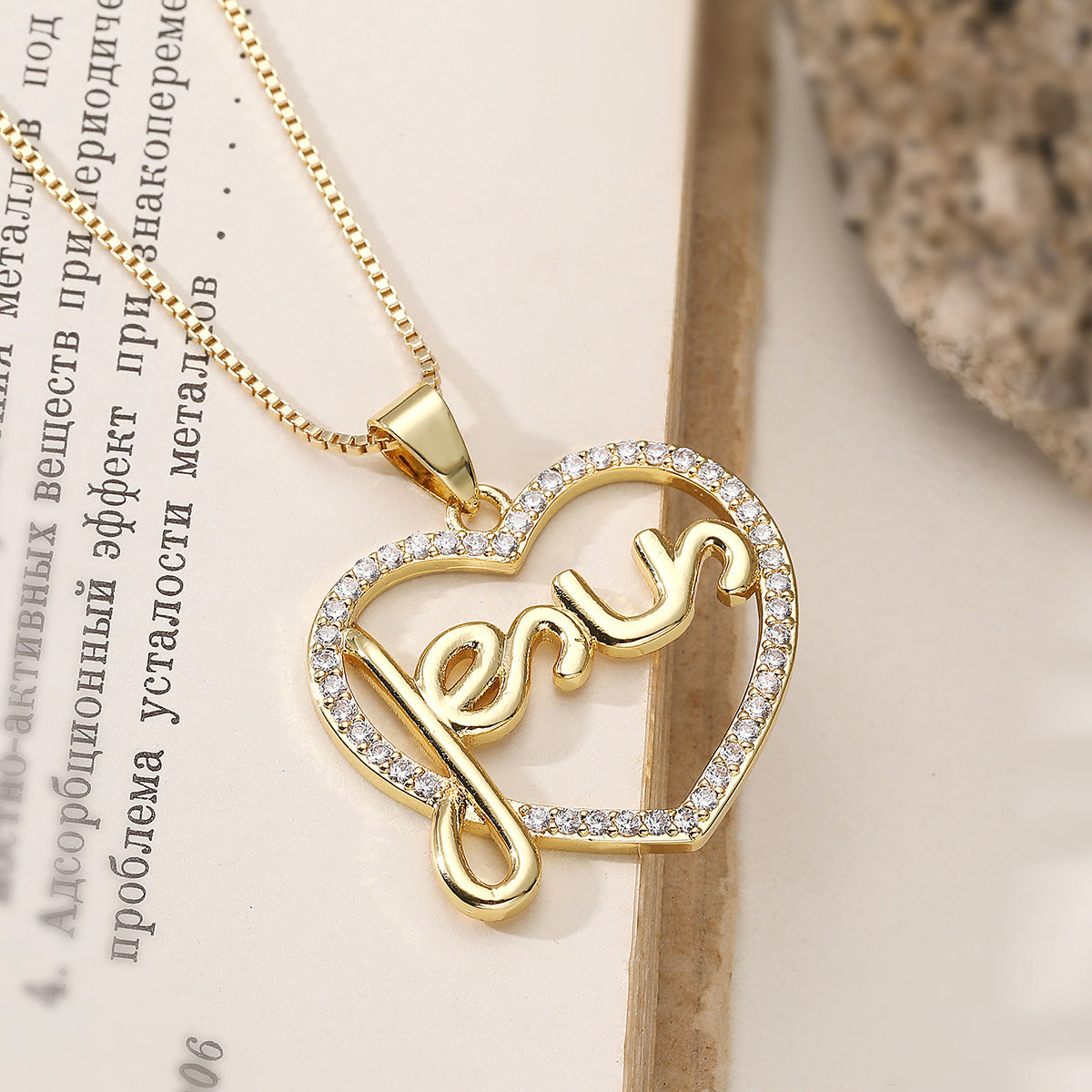 Minimalist Gold Plated Brass Heart Cubic Zirconia Pendant Necklace for Women