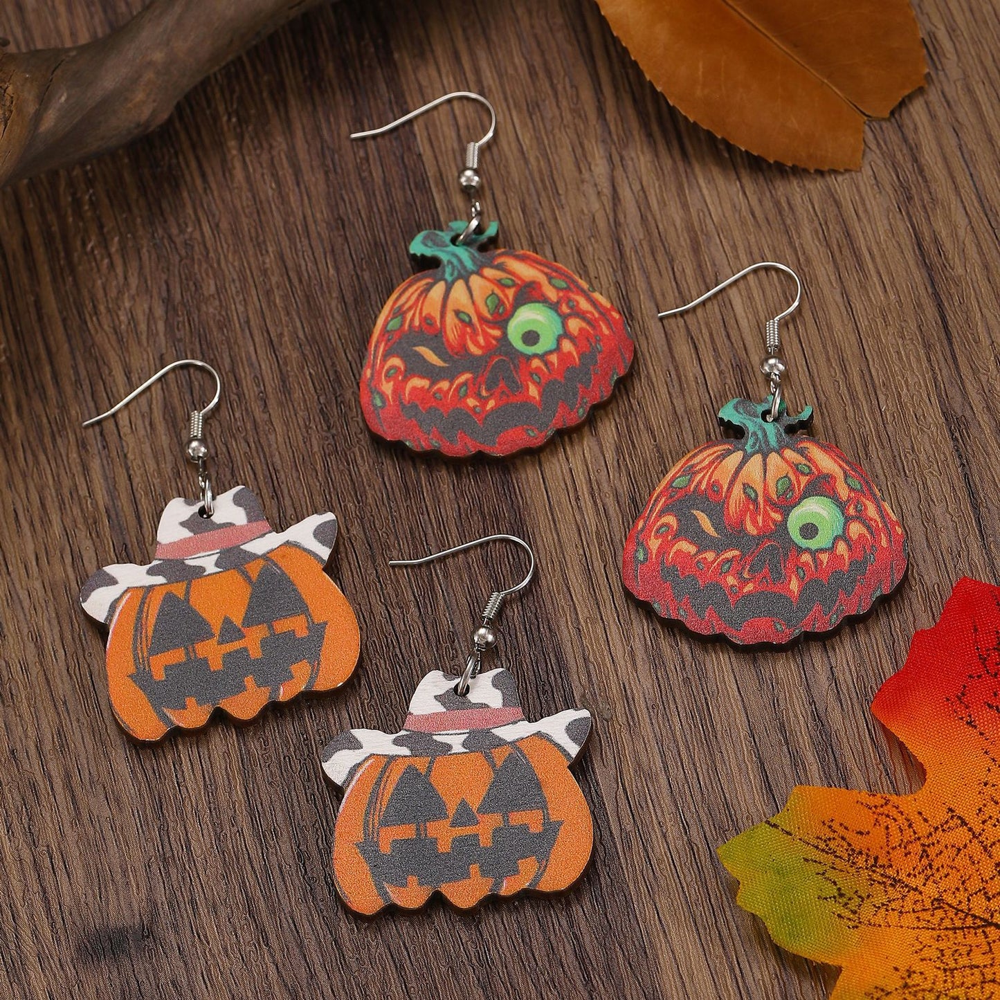Orecchini in Legno Teschio Zucca Gotica di Halloween con Perno in Oro 14K, Forma Geometrica, Design Stampato