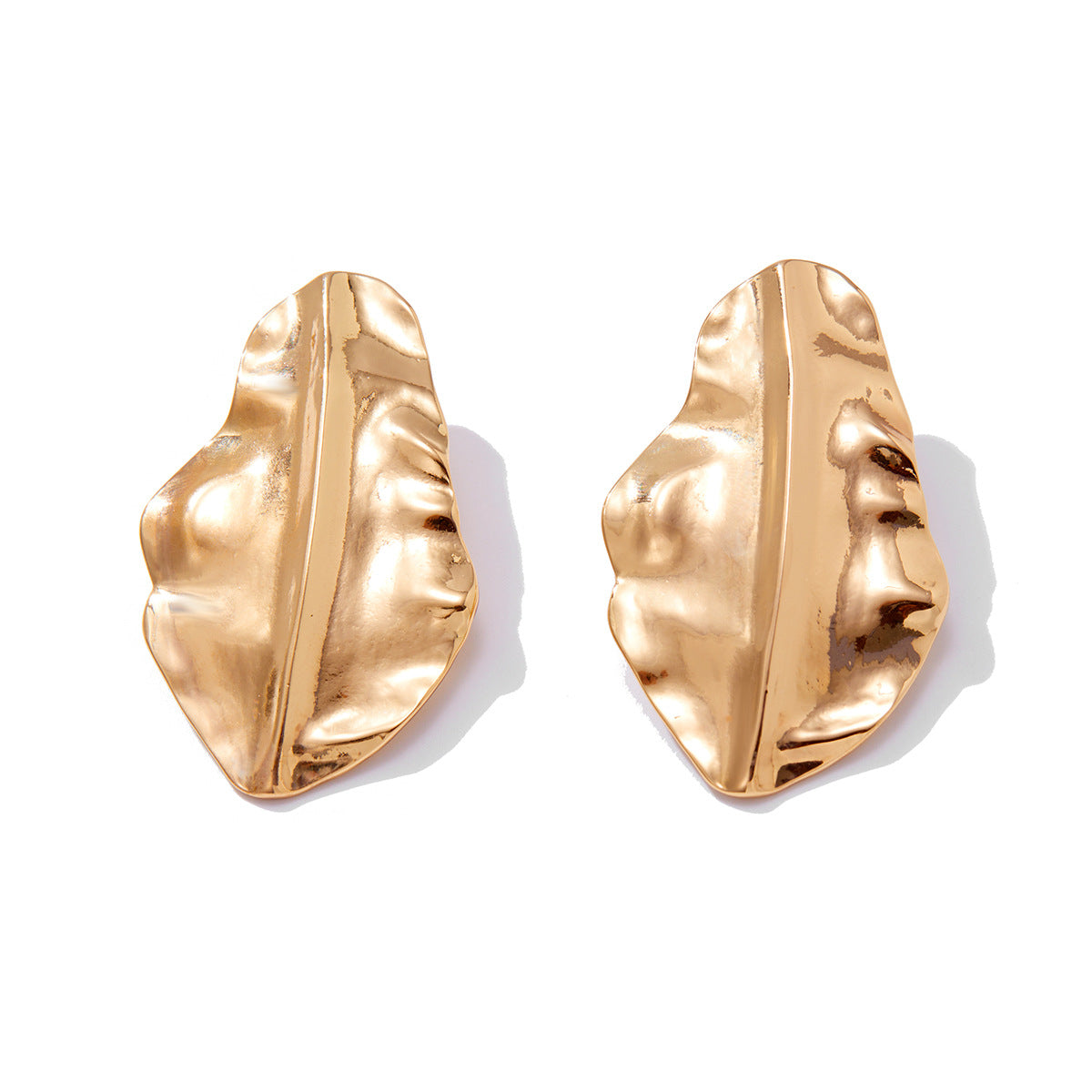 Aretes minimalistas de hoja botánica para mujer con base de aleación y acabado galvanizado