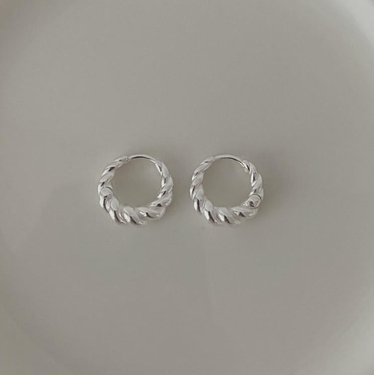 Minimalist Spiral Text Ear Studs for Women in 925 Sterling Silver with Plated Finish