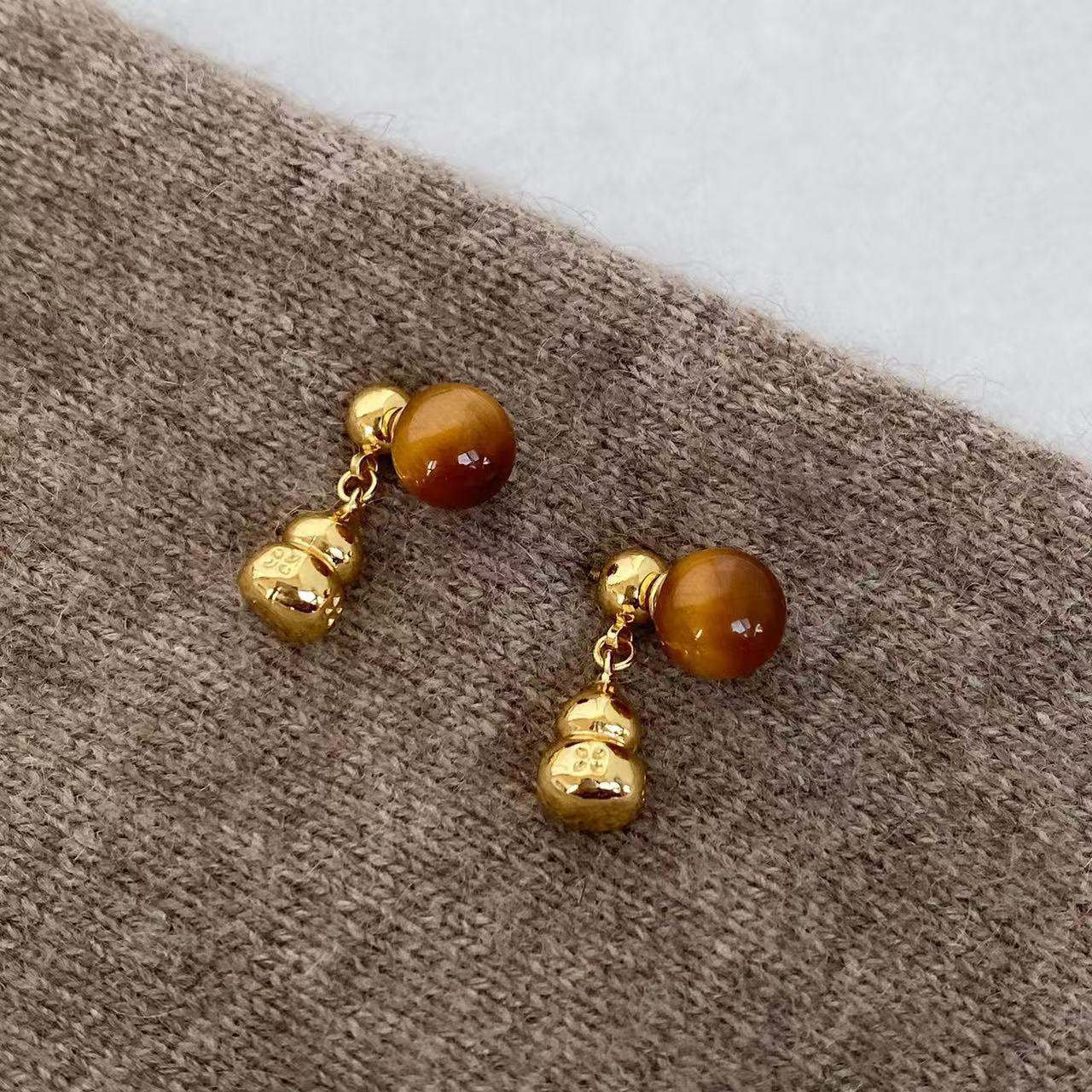 Pendientes de tuerca geométricos de ojo de tigre chapados en bronce mate para mujer, joyería de lujo minimalista artística vintage