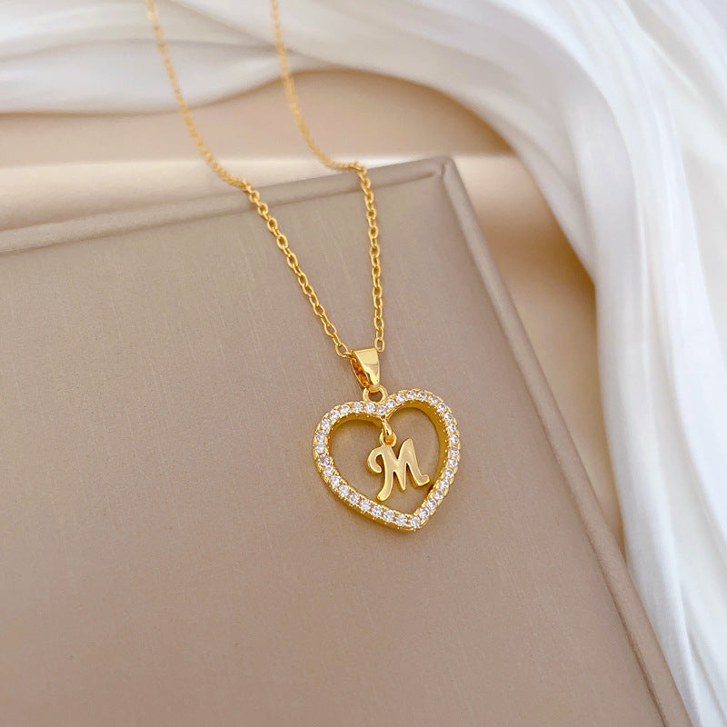 Collana Minimalista a Cuore in Acciaio al Titanio con Intarsio di Strass per Donne e Uomini, Sottile Catenina Clavicolare con Pendente Geometrico