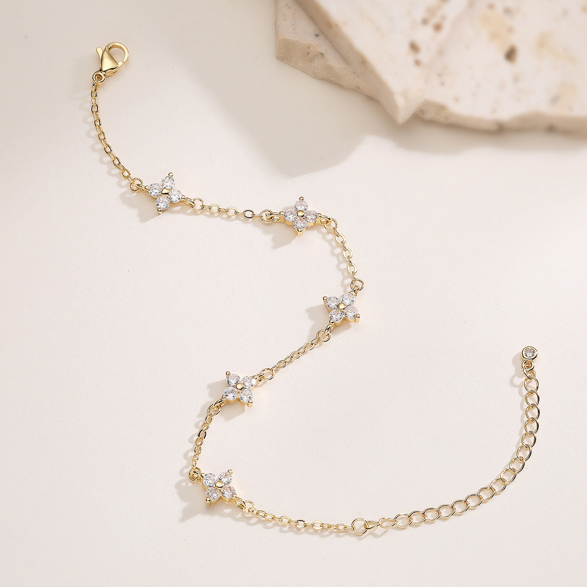 Minimalist 18K Gold Plated Brass Floral Geometric Cubic Zirconia Inlay Bracelet for Women
