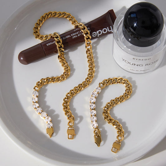 Set collana e bracciale in acciaio al titanio placcato oro 18 carati con strass rotondi geometrici alla moda da donna