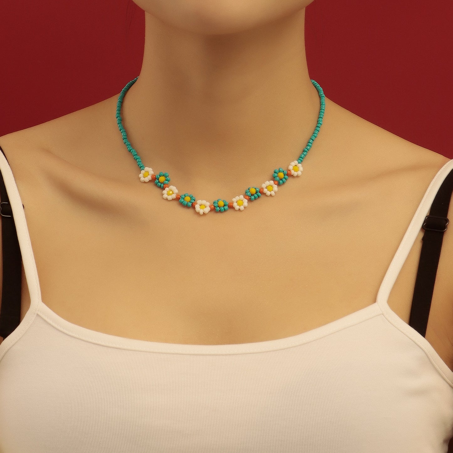 Retro Artistic Fashion Necklace with Geometric Shape Alloy Pendant, Electroplated Colorful Seed Bead Choker for Women