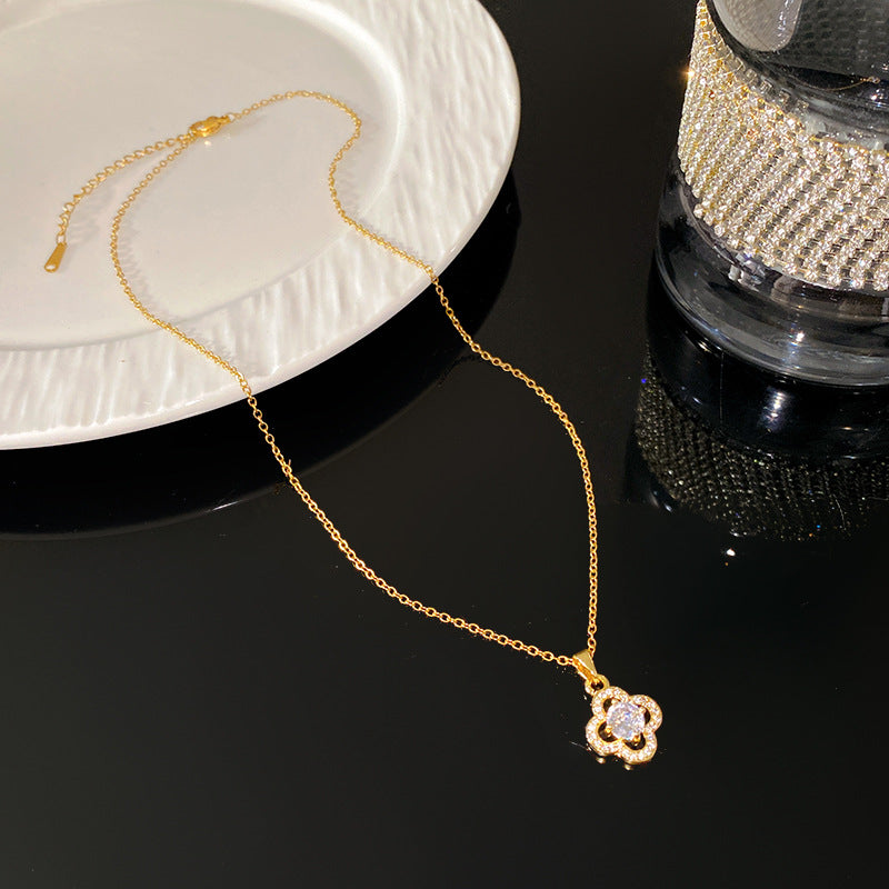 Sweet Minimalist Hollow Four-Leaf Clover Cubic Zirconia Plated Titanium Steel Necklace for Women