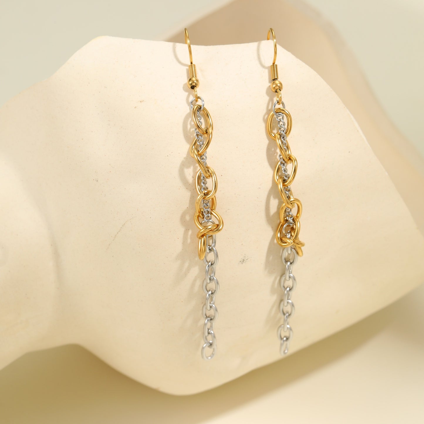 Conjunto de joyería minimalista, chapado en oro, con colgante geométrico de acero inoxidable y cadena para mujer