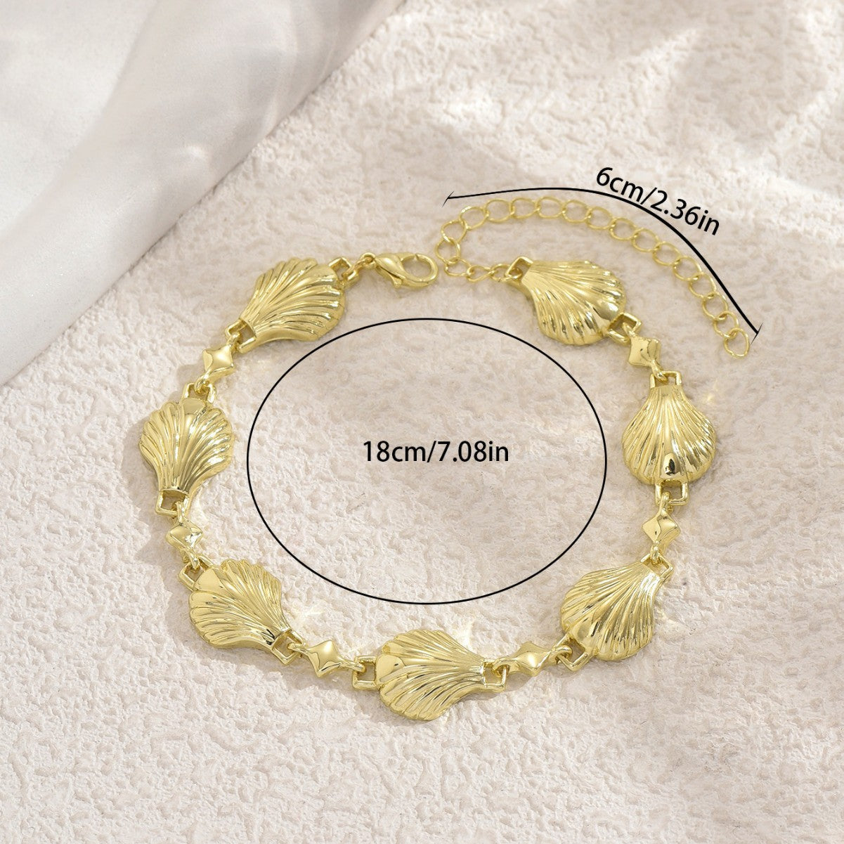 Pulsera minimalista para mujer inspirada en la playa con diseño geométrico de concha en aleación de zinc con acabado chapado