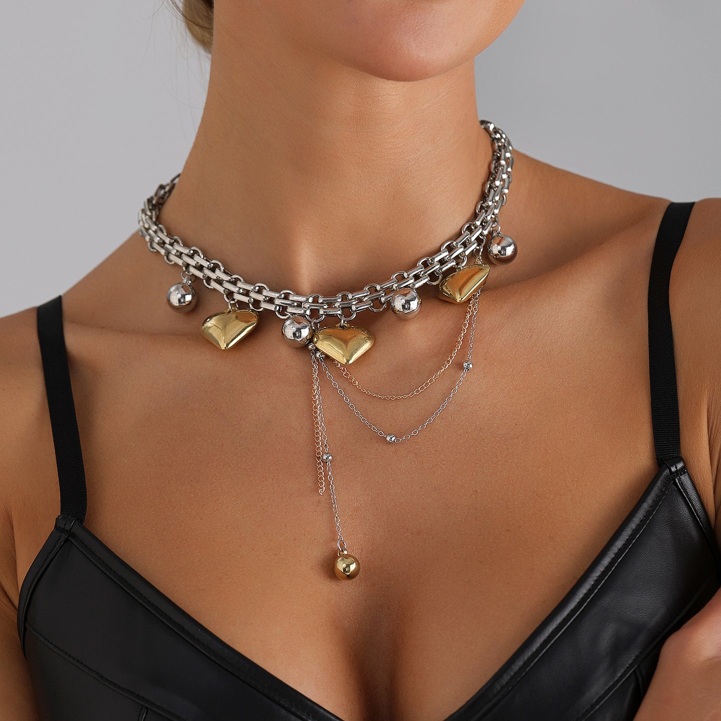 Minimalist Punk Two-Tone Heart Geometric Alloy Plated Choker Necklace for Women