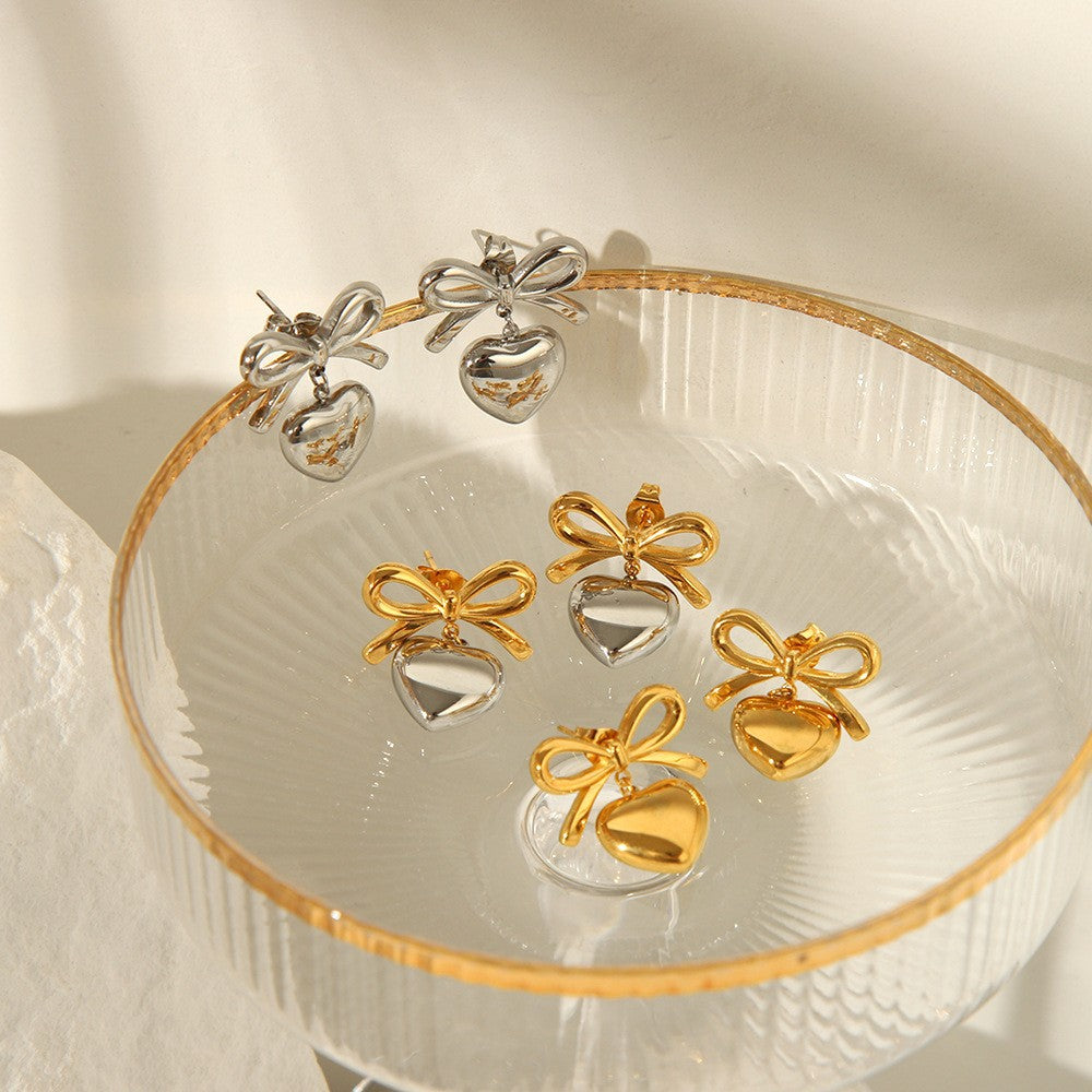 Orecchini da donna in acciaio inossidabile a forma di farfalla e cuore con placcatura in oro 18 carati, design minimalista alla moda con accento geometrico