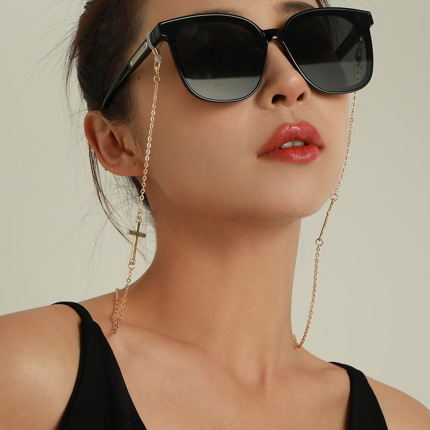 Minimalist Elegant Alloy Cross Eyeglass Chain for Women