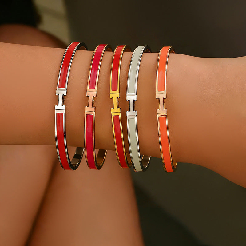 H Letter Drip Oil Plated Titanium Steel Bracelet