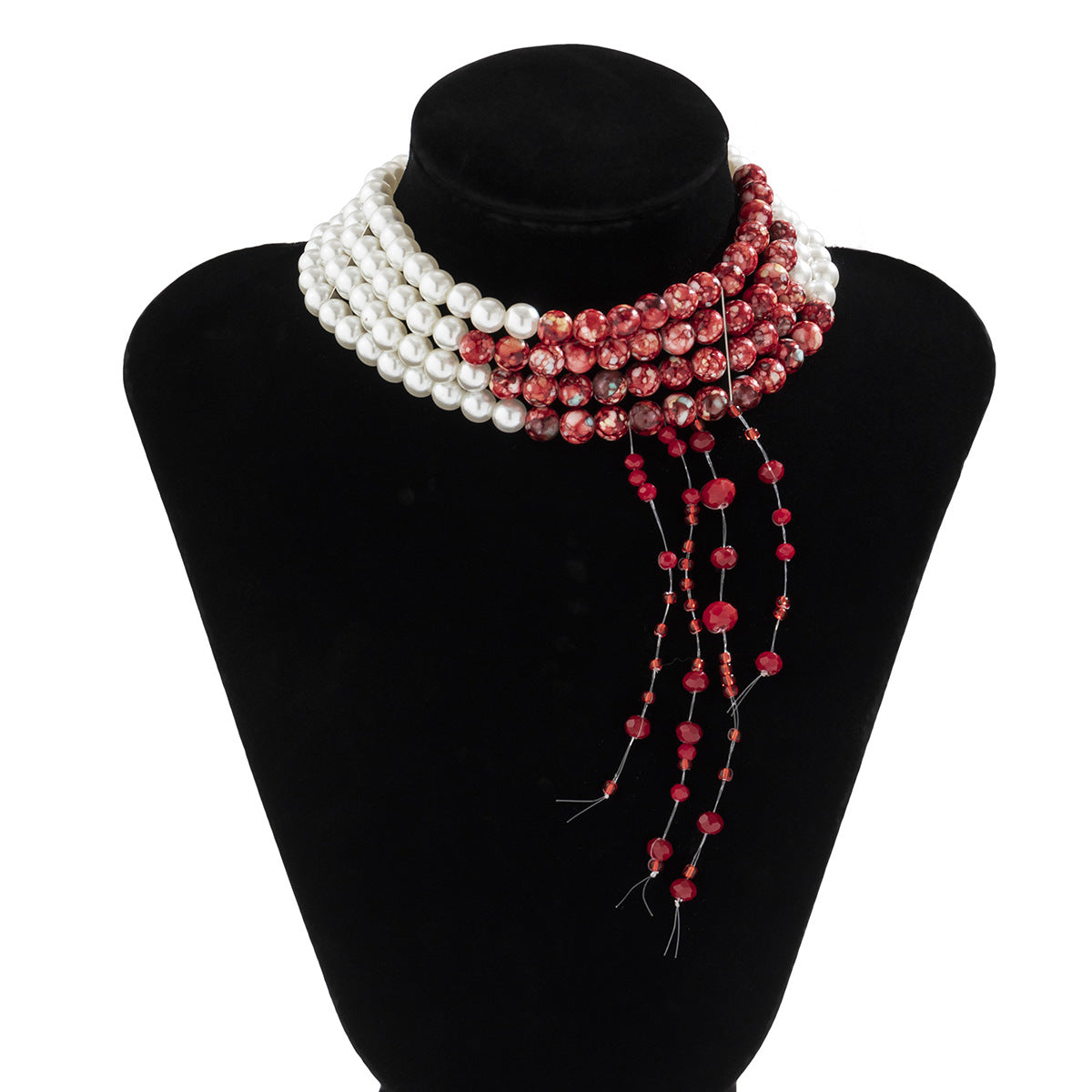 Collana vintage gotica multistrato con perle e nappe, ciondolo con strass e finitura placcata, da donna