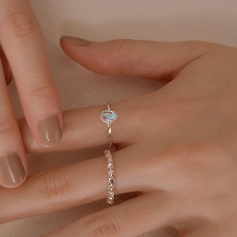 Sweet Minimalist 925 Sterling Silver Geometric Inlaid Cubic Zirconia Ring for Women
