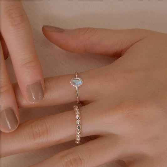 Anillo de Plata de Ley 925 Minimalista Dulce con Circonita Cúbica Geométrica Incrustada para Mujer
