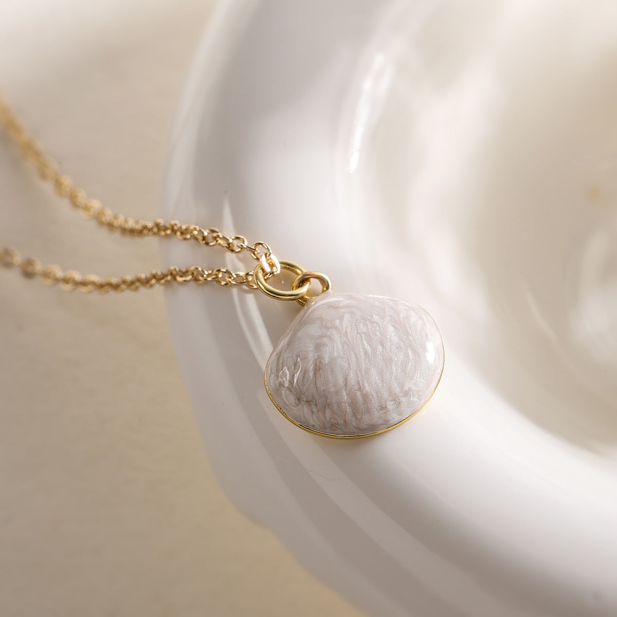 Minimalist Irregular Geometric Shell Pendant Necklace for Women with Copper Base and 18K Gold Plating and Enamel Finish