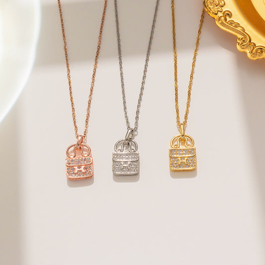 Collar con colgante en forma de H minimalista, dulce, fresco y natural, de acero de titanio con incrustaciones completas de diamantes de imitación, cadena impermeable a la clavícula para mujer