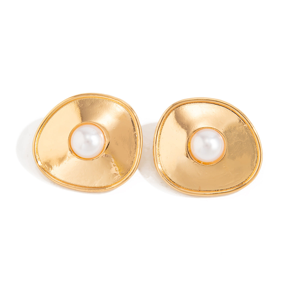 Elegant Geometric Oval Zinc Alloy Plated Pearl Stud Earrings for Women