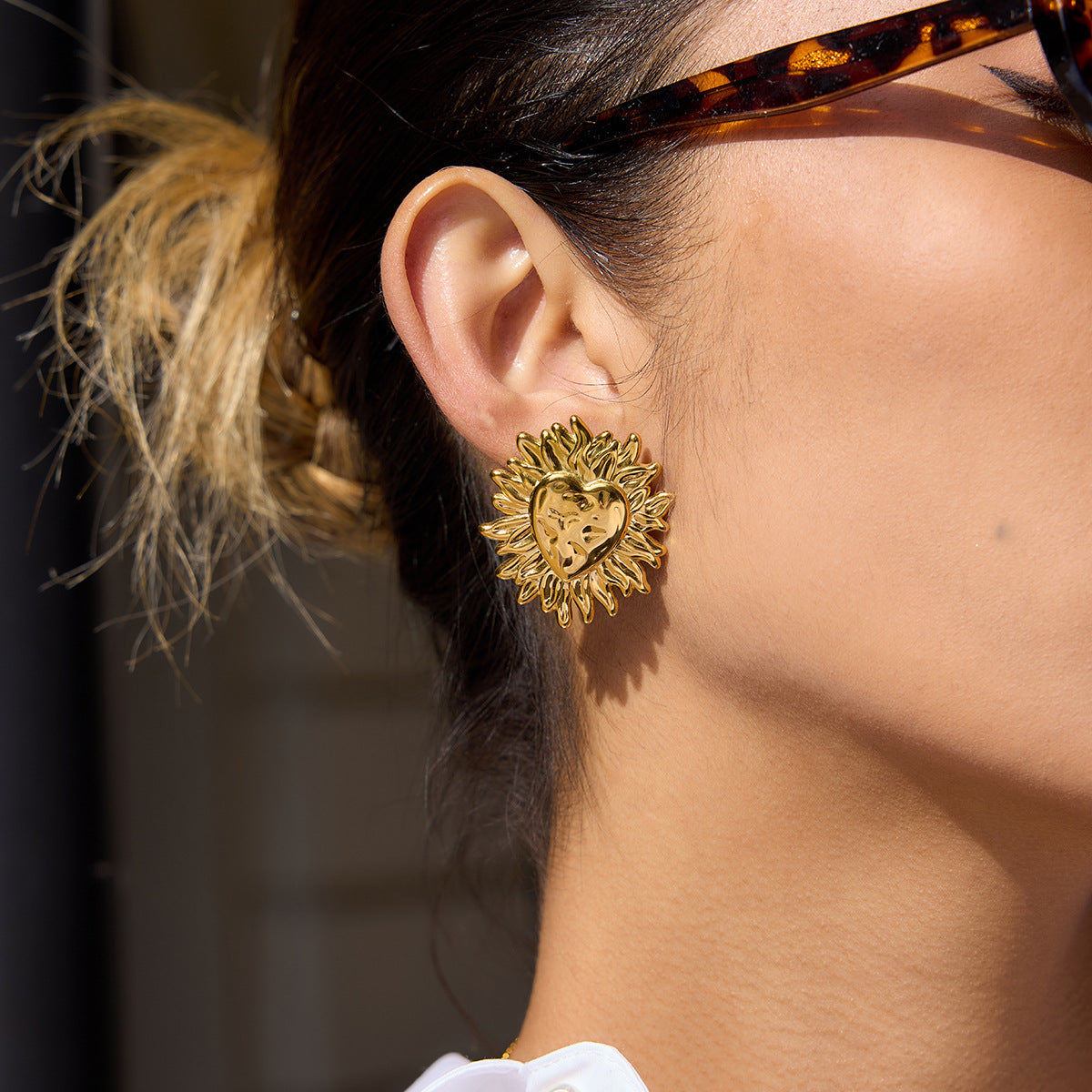 Aretes minimalistas de acero inoxidable con forma de sol y corazón, con baño de oro al vacío PVD, para mujer
