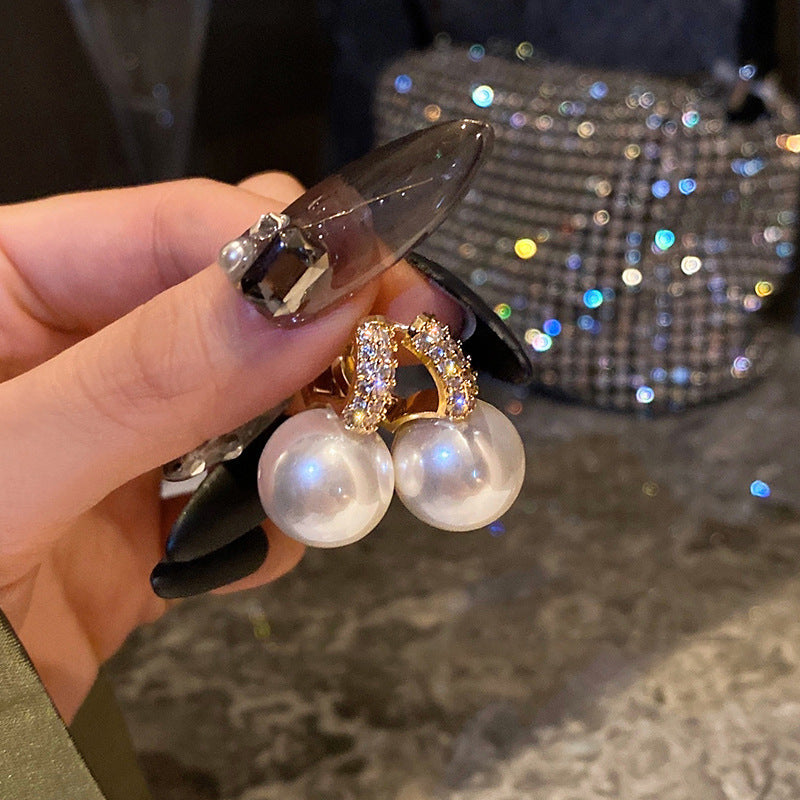 Eleganti Orecchini a Perno da Donna in Stile Francese Vintage con Zirconi Geometrici e Perle Imitazione