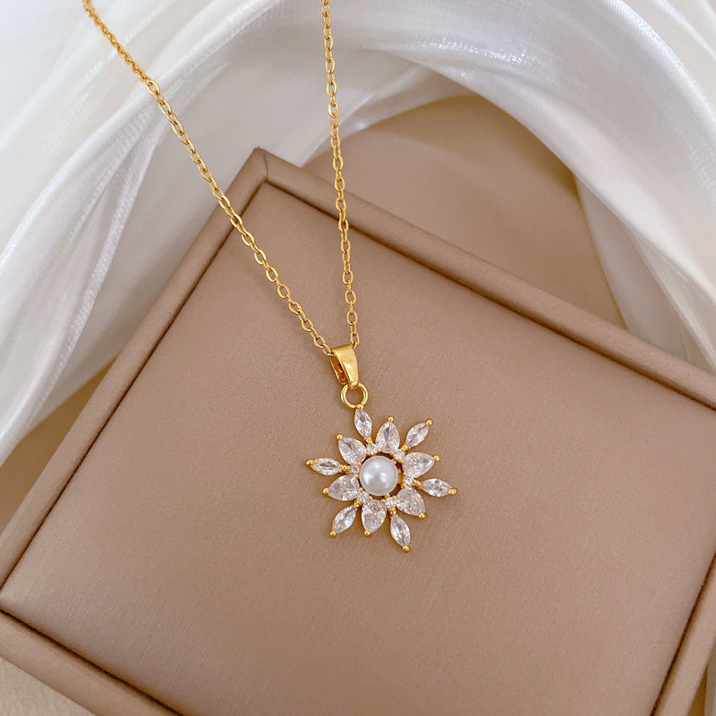 Luxury Floral Geometric Zircon Pendant Necklace in Titanium Steel Collar Chain
