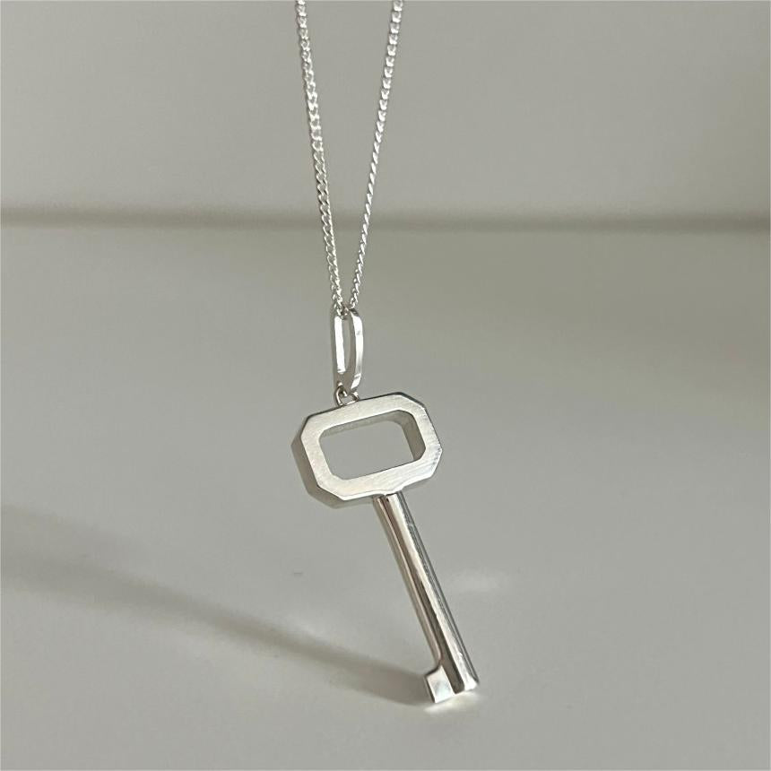 Minimalist Geometric Key Necklace in 925 Sterling Silver with Gold Plating, Dainty Cross Chain Pendant for Women
