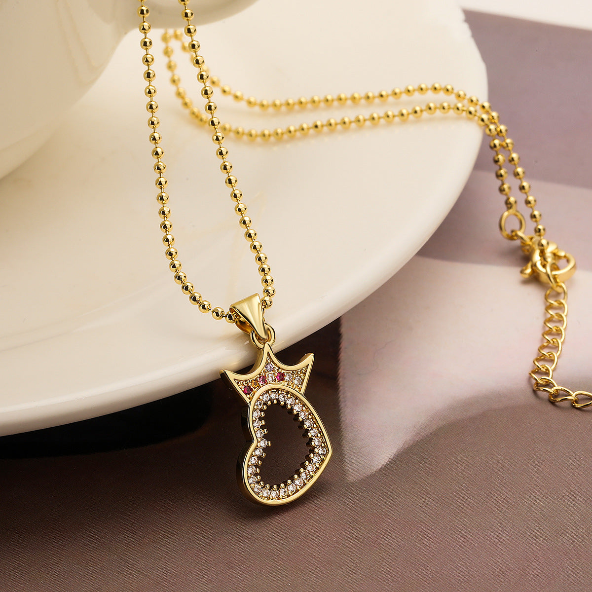 Minimalist Heart-Shaped Copper Pendant Necklace with 18K Gold Plating and Zircon Crown Accent for Women