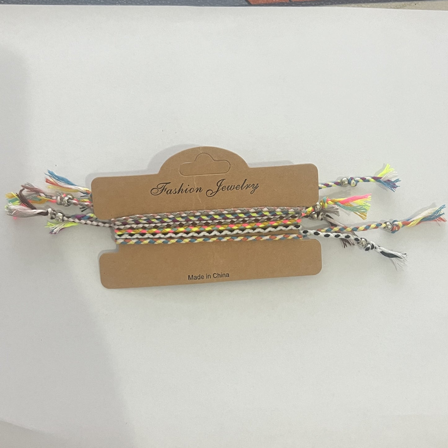 Braccialetto dell'Amicizia Bohemien in Tessuto Intrecciato Gradiente Arcobaleno Unisex Fatto a Mano con Cordino Intrecciato