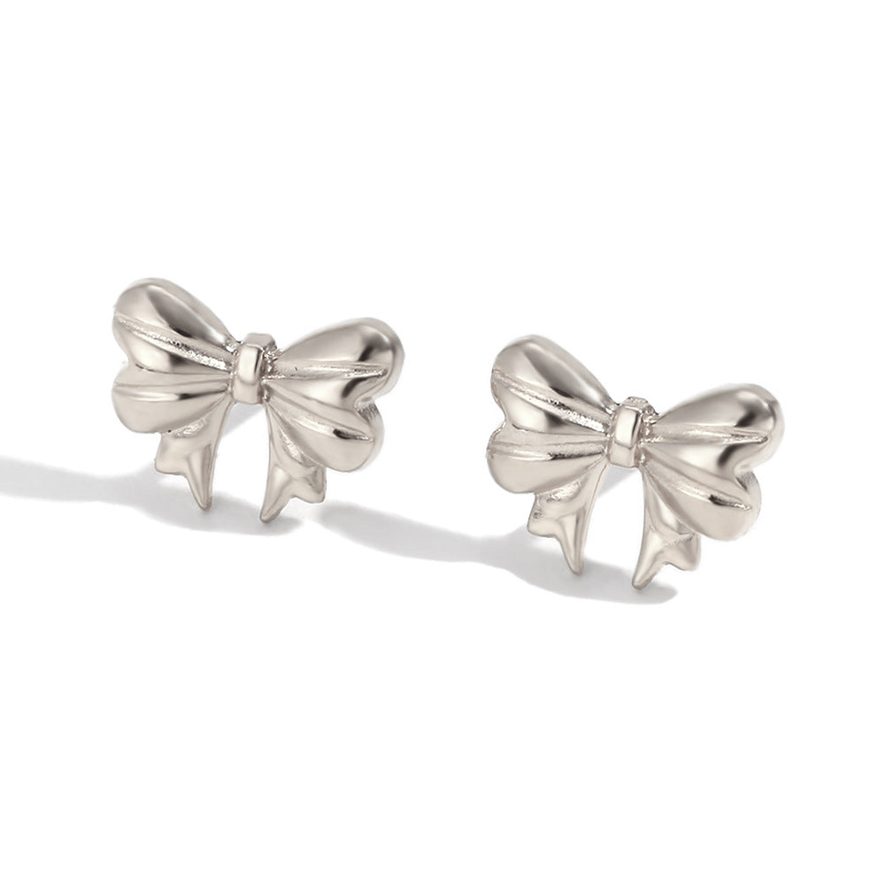 Minimalist Bow-Shaped Stainless Steel Necklace with 18K Gold Plating for Women