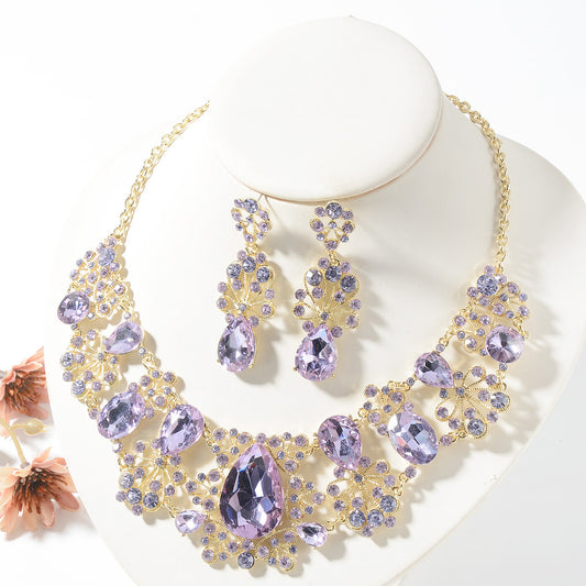 Parure di collana e orecchini in lega placcata con cristalli floreali dolci, con catenina a cavo, da donna