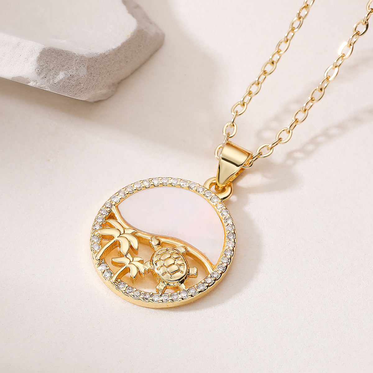 Minimalist Elegant 18K Gold Plated Brass Geometric Turtle Cubic Zirconia Pendant Necklace for Women