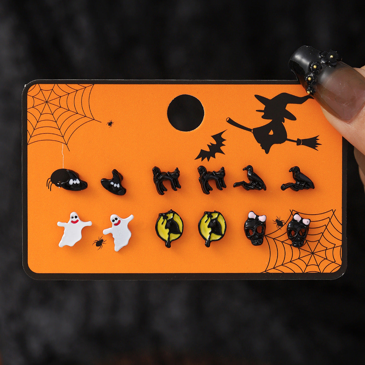 Juego de pendientes de tuerca de calabaza, fantasma y murciélago de Halloween estilo caricatura oscura en aleación con postes de acero inoxidable