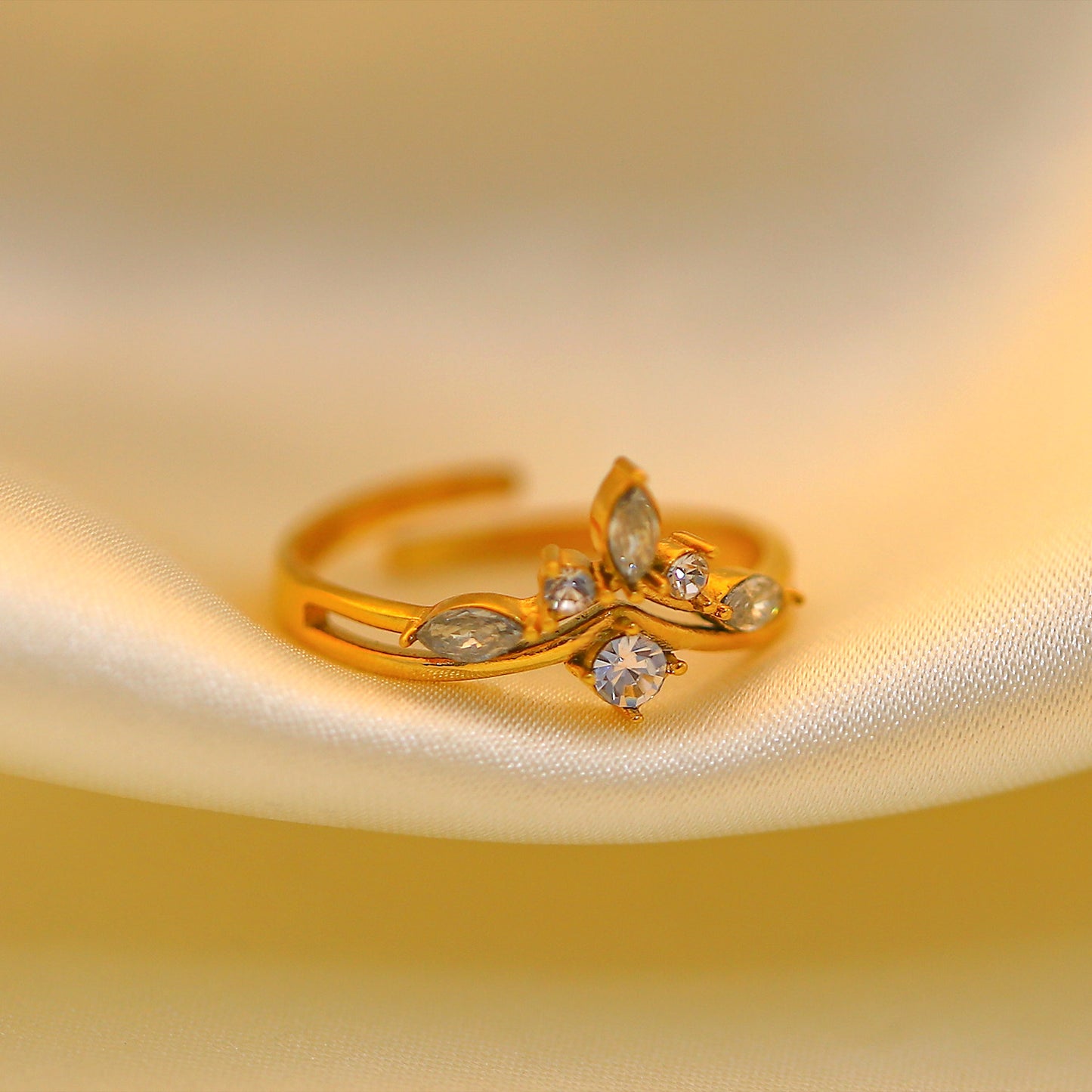 INS-Inspired Irregular Geometric Stainless Steel Ring with 18K Gold Plating and White Cubic Zirconia Inlay for Women