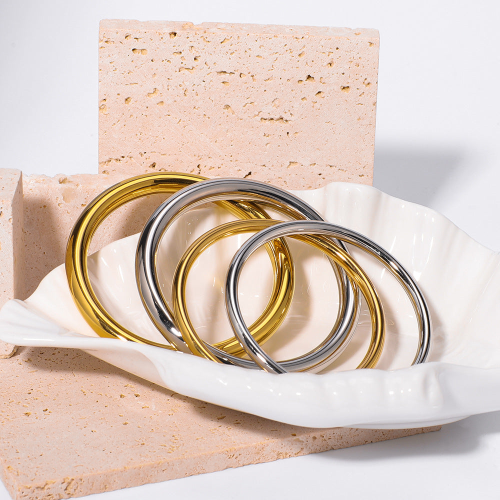 Minimalist Geometric Stainless Steel Hollow Bangle with 18K Gold Vacuum Plating for Women