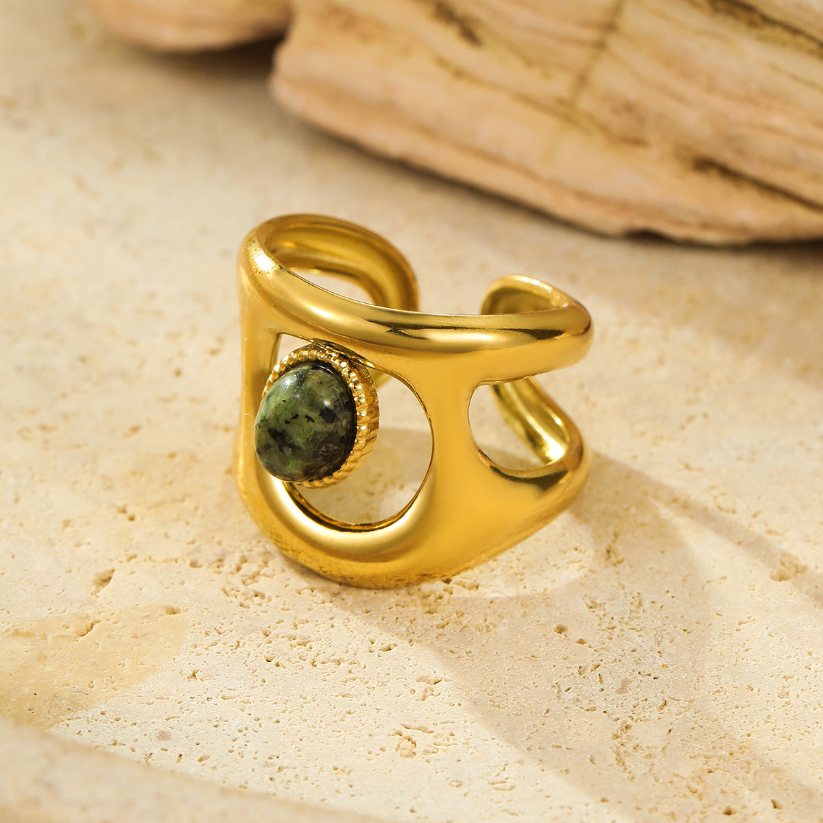 Anillo abierto de acero inoxidable con forma geométrica irregular y diseño calado estilo francés vintage para mujer con acabado chapado