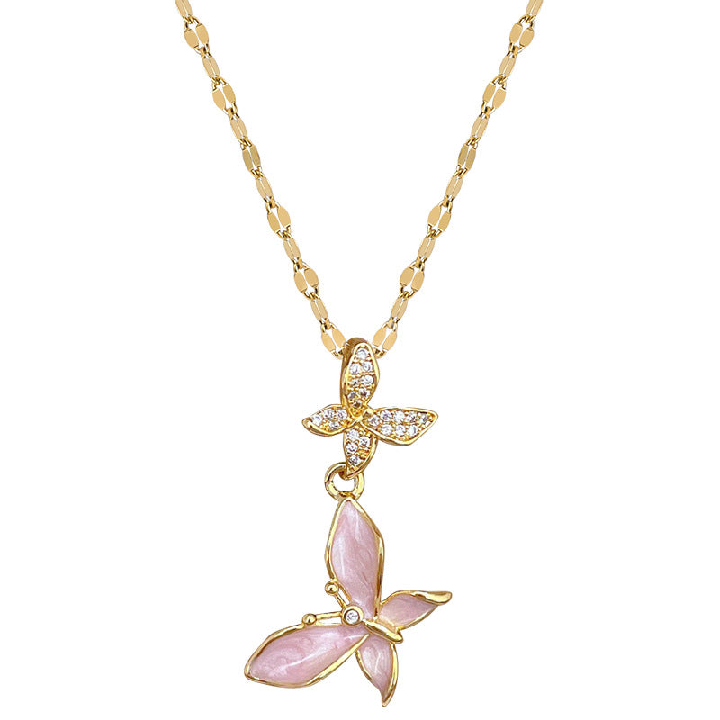 Collana pendente a farfalla minimalista in acciaio al titanio con finitura smaltata e accenti di strass per uomo e donna