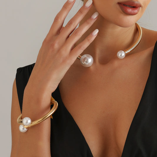 Vintage Geometric Double Pearl Iron Snake Chain Choker with Titanium Steel Pendant