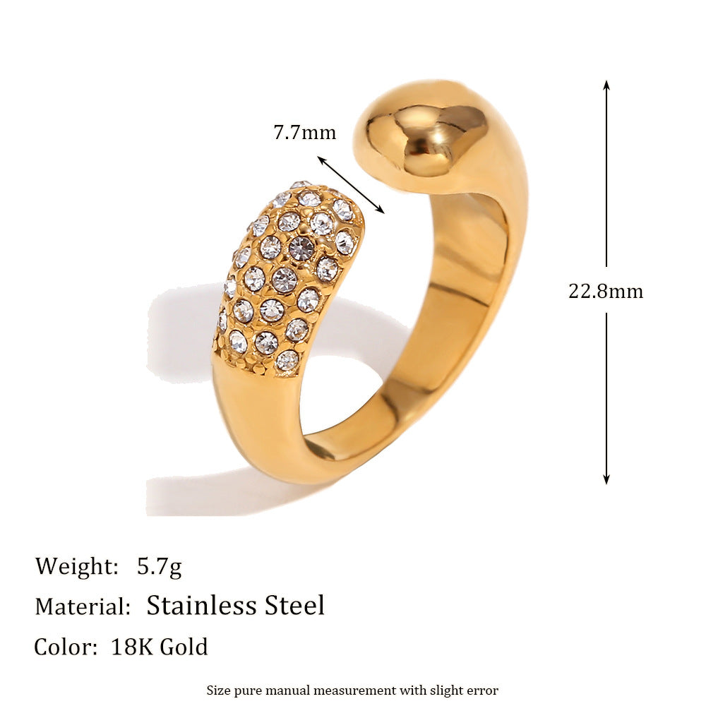Vintage Style Hammered Texture Flower-Shaped Stainless Steel Ring with 18K Gold Plating for Women