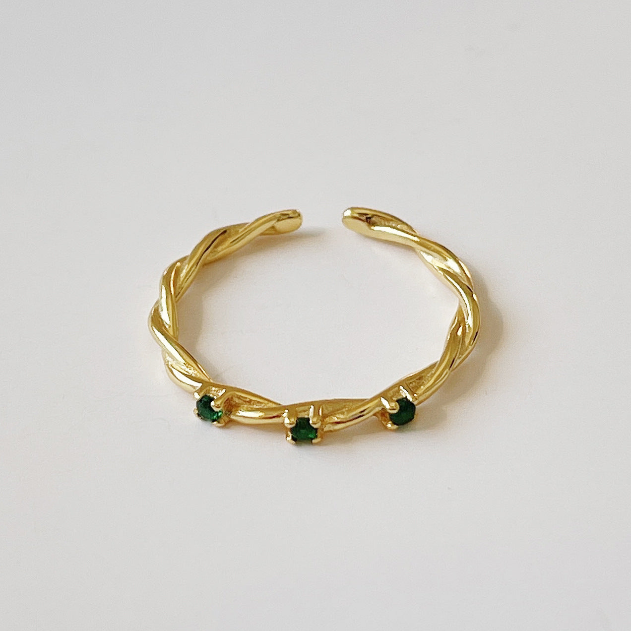 Anillo Ajustable Trenzado de Plata de Ley 925 con Circonita Cúbica con Forma de Corazón para Mujer