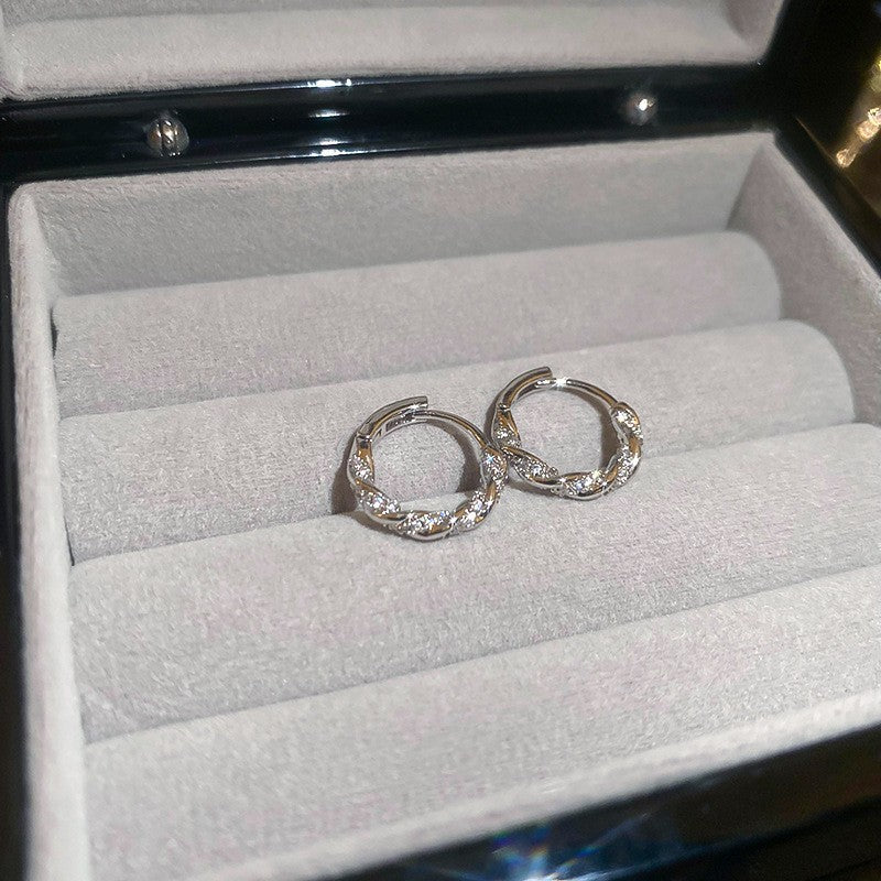 Aretes Geométricos Minimalistas de Cobre con Acabado Chapado para Mujer Pendientes Modernos y Versátiles
