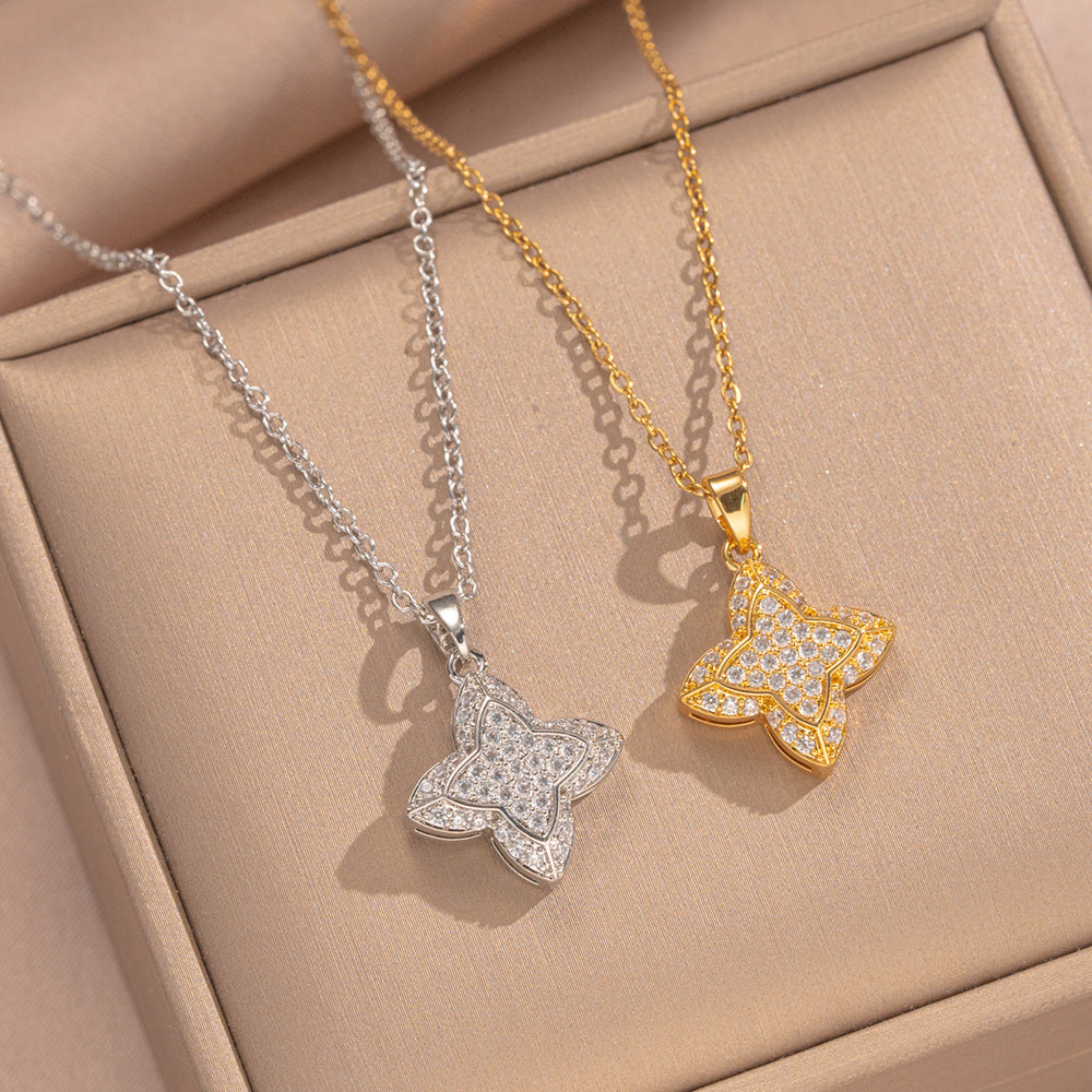 Collar con Colgante de Lujo Minimalista de Trébol de Cuatro Hojas para Mujer, de Acero de Titanio con Baño de Oro e Incrustaciones de Diamantes de Imitación