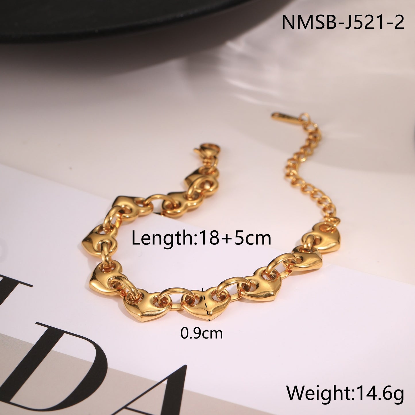 Fashionable Hollow Heart Stainless Steel Bracelet for Women with Plated Finish Minimalist Elegant Luxury Style