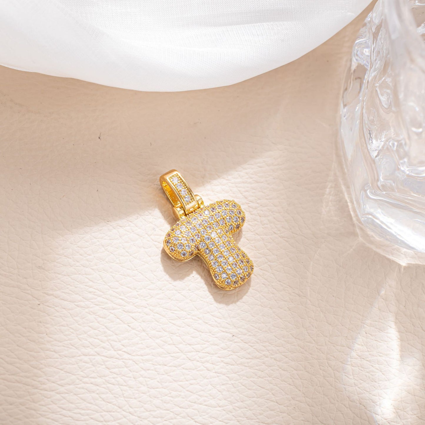 Minimalist Hip-hop Micro Inlaid Cubic Zirconia Letter Brass Pendant Necklace