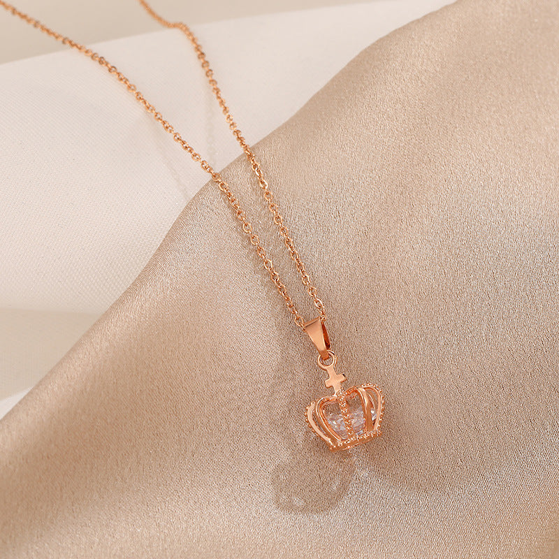 Luxury Minimalist Crown-Shaped Titanium Steel Necklace with Gold Plating for Women, Adjustable Clavicle Chain with Movable Pendant